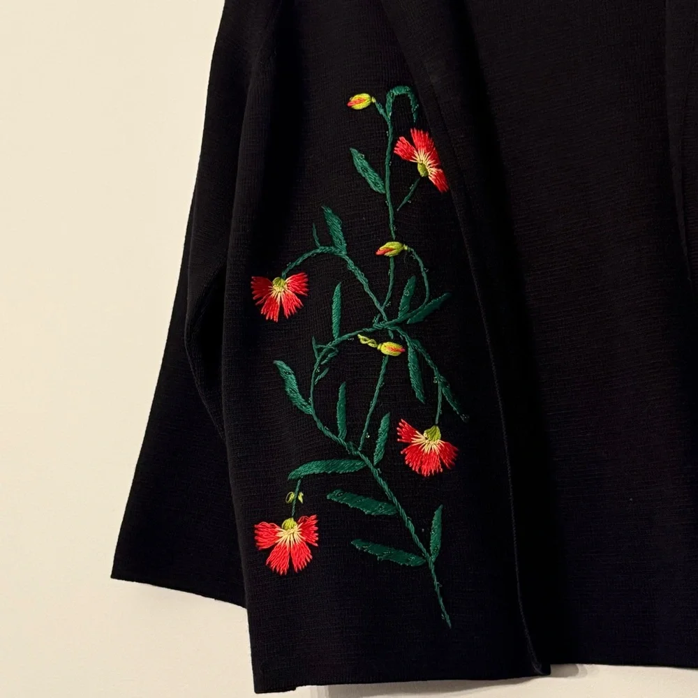 🌹 Alberto Imports Vintage Italian Embroidered Beaded Sweater | Made in Italy - Picture 2 of 10